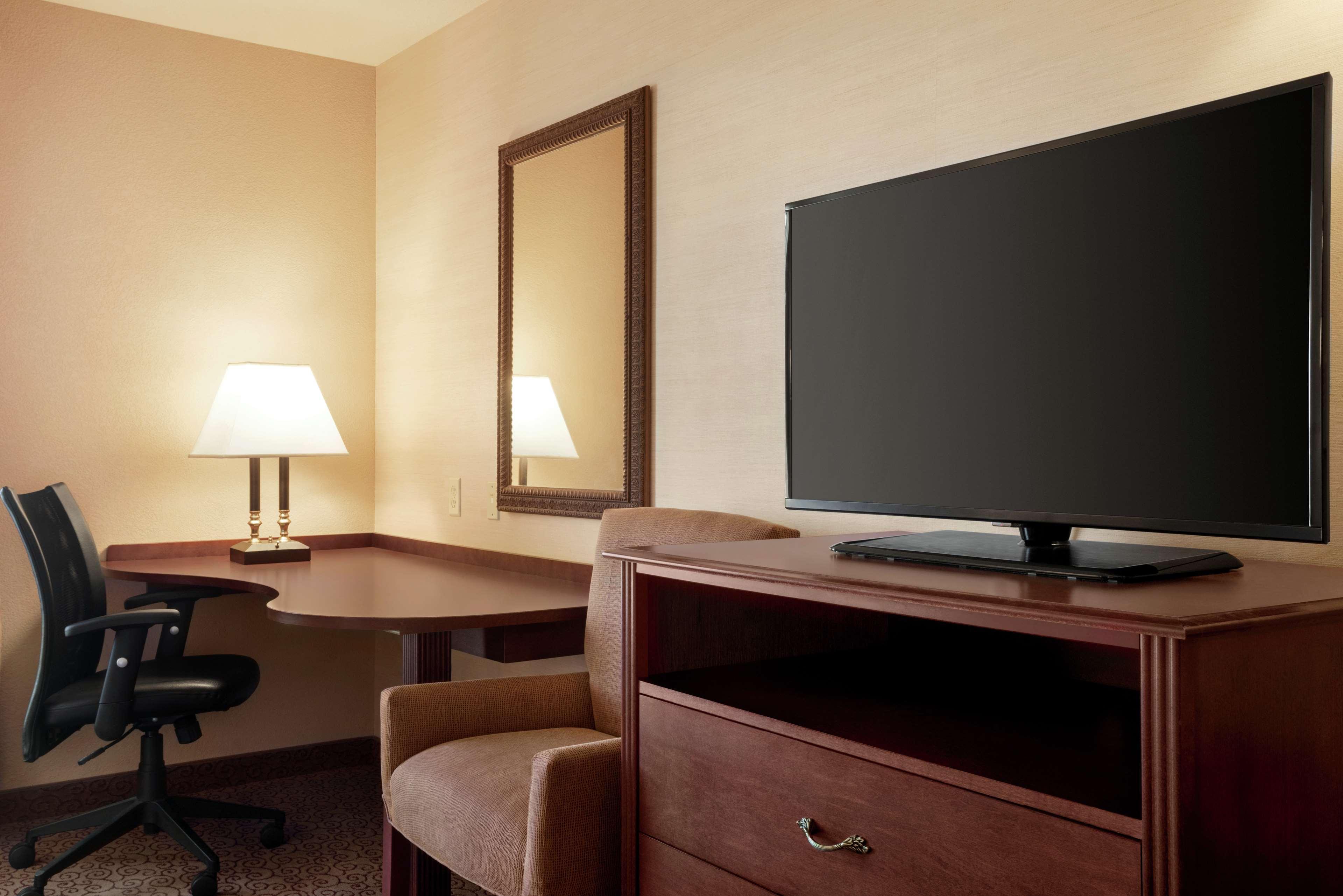 Hampton Inn & Suites West Bend Ngoại thất bức ảnh