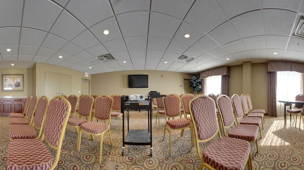 Hampton Inn & Suites West Bend Ngoại thất bức ảnh